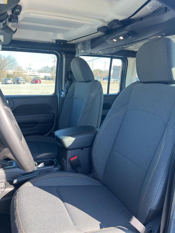 new 2026 Jeep Wrangler car, priced at $43,628