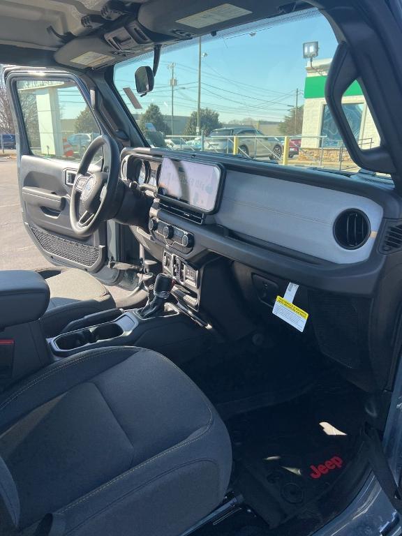 new 2026 Jeep Wrangler car, priced at $43,628