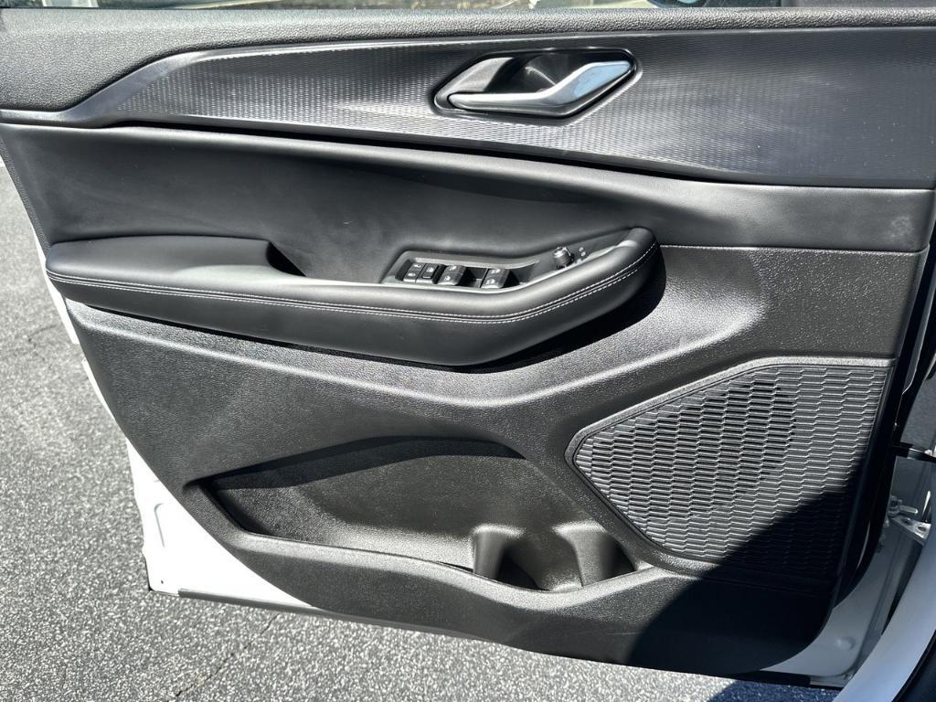 new 2025 Jeep Grand Cherokee L car, priced at $37,459