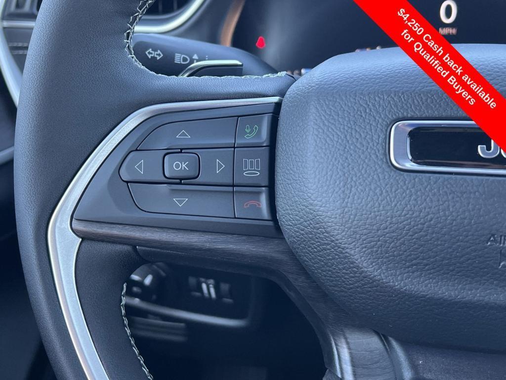 new 2025 Jeep Grand Cherokee car, priced at $46,710