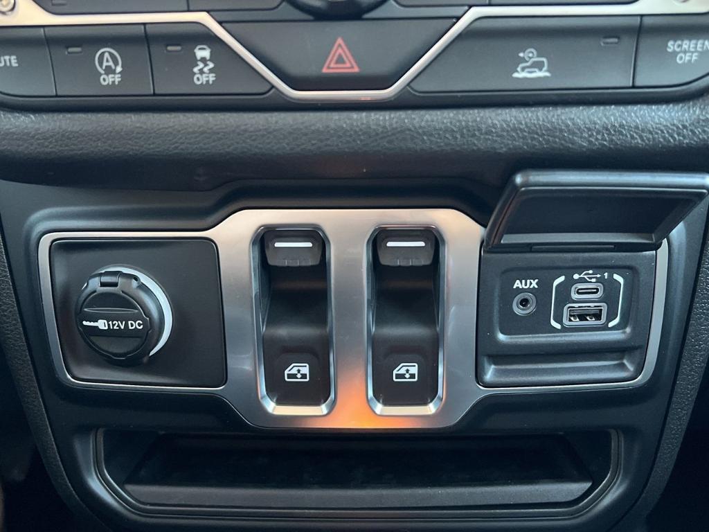 new 2026 Jeep Wrangler car, priced at $38,372