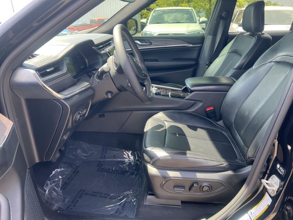 used 2023 Jeep Grand Cherokee car, priced at $35,199