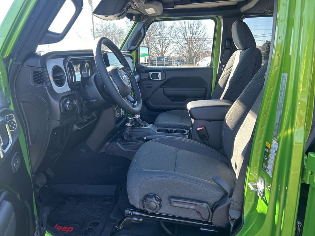 new 2026 Jeep Wrangler car, priced at $47,766