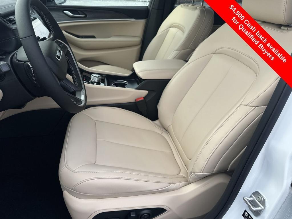 new 2025 Jeep Grand Cherokee L car, priced at $43,197