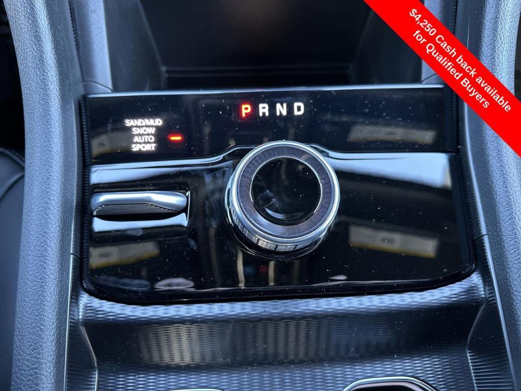 new 2025 Jeep Grand Cherokee car, priced at $45,541