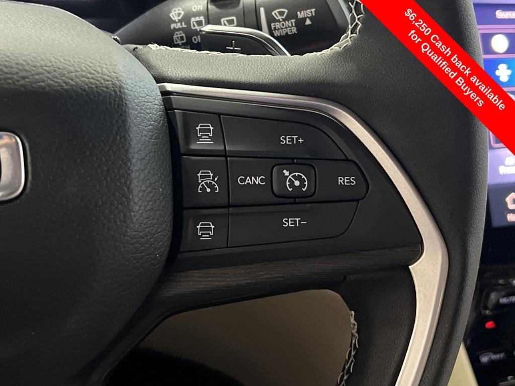 new 2025 Jeep Grand Cherokee car, priced at $44,710