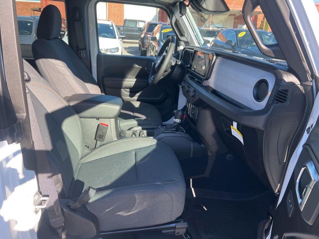new 2026 Jeep Wrangler car, priced at $44,103