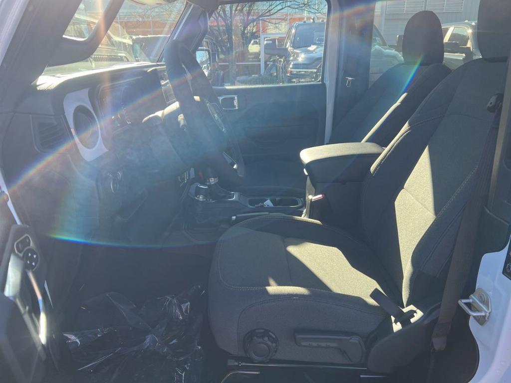 new 2026 Jeep Wrangler car, priced at $44,103