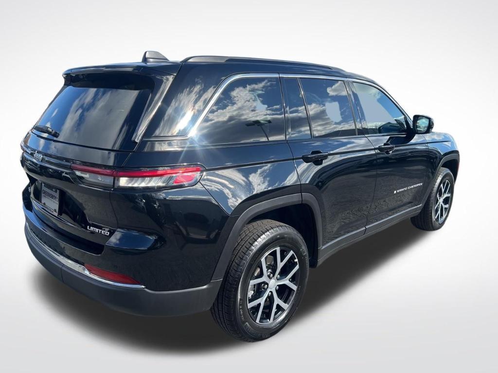 used 2025 Jeep Grand Cherokee car, priced at $37,399