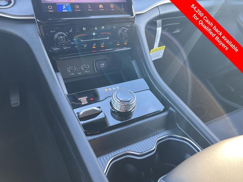 new 2025 Jeep Grand Cherokee car, priced at $46,710