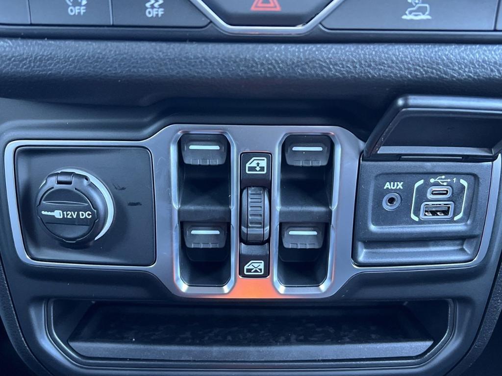 new 2026 Jeep Wrangler car, priced at $46,813