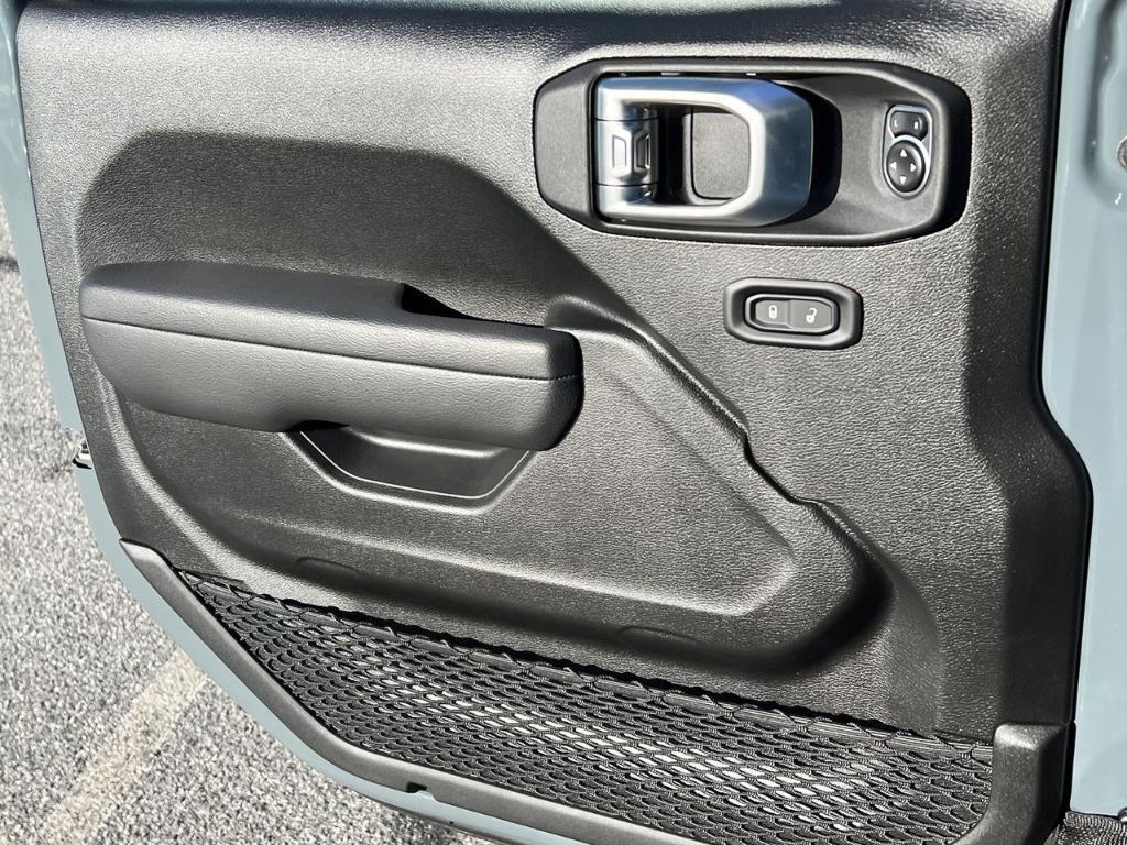 new 2026 Jeep Wrangler car, priced at $46,813