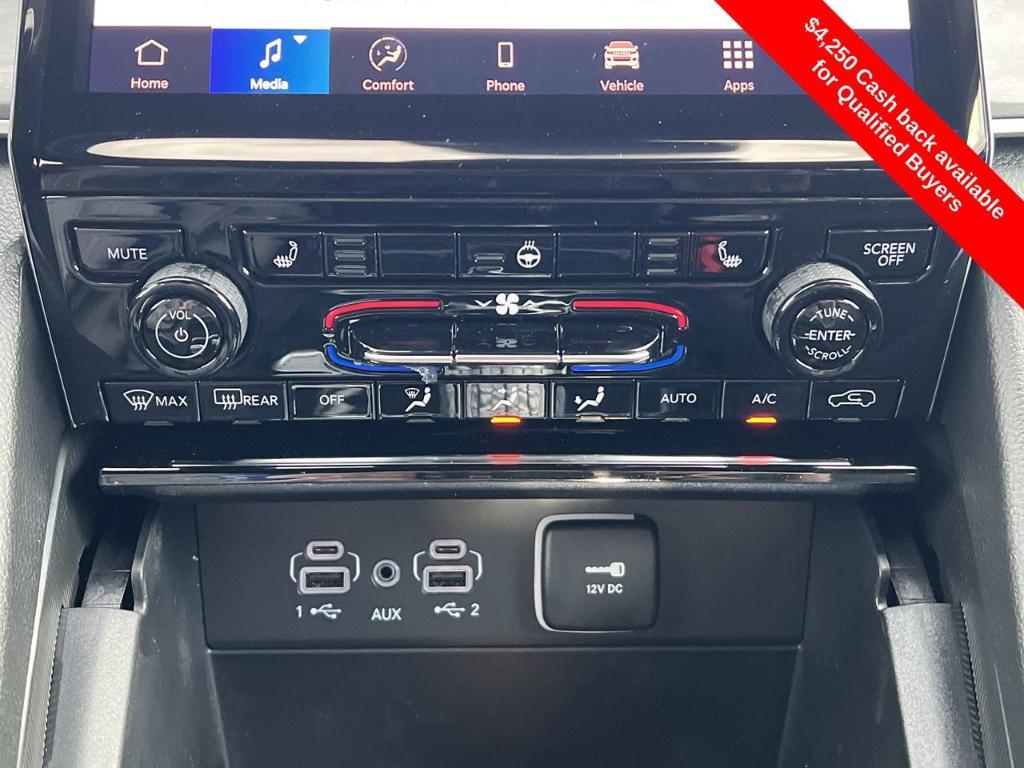 new 2025 Jeep Grand Cherokee car, priced at $42,108