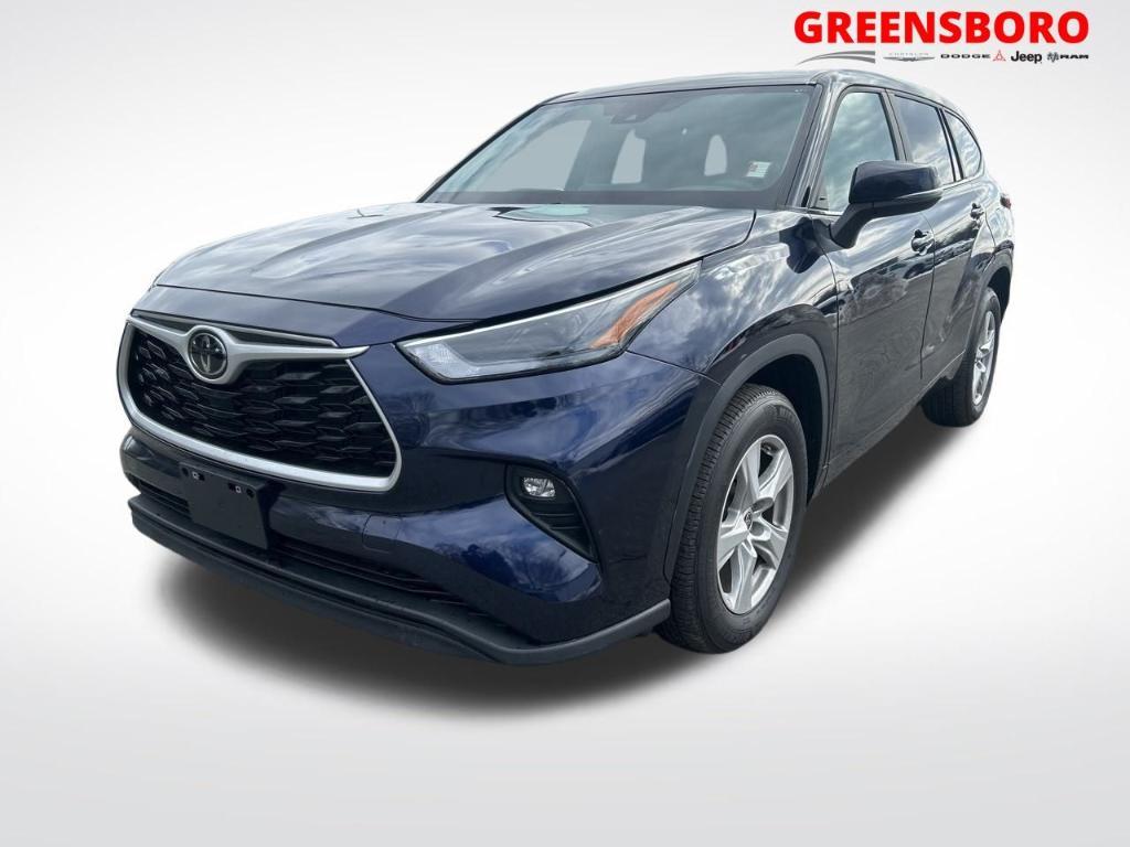 used 2023 Toyota Highlander car, priced at $31,000