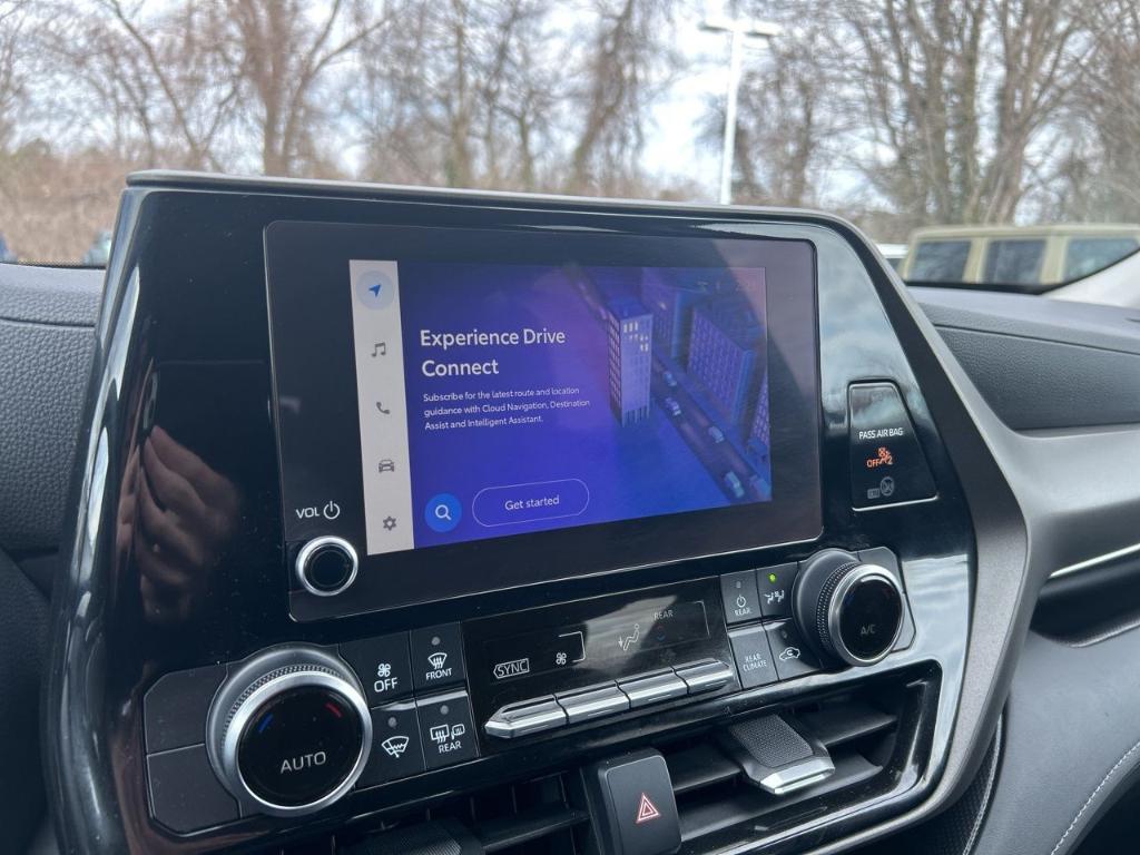 used 2023 Toyota Highlander car, priced at $31,000