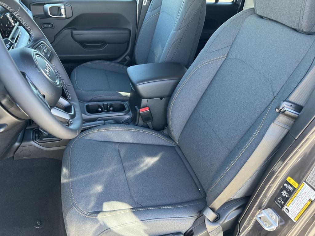 new 2026 Jeep Wrangler car, priced at $52,321