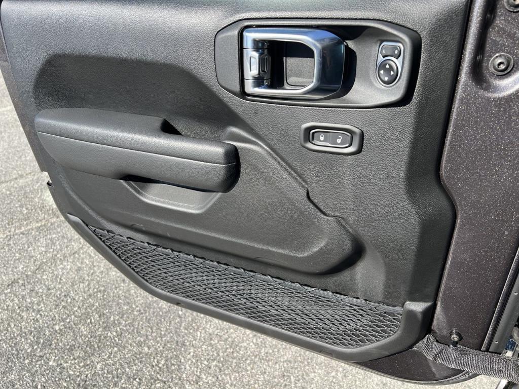 new 2026 Jeep Wrangler car, priced at $52,321