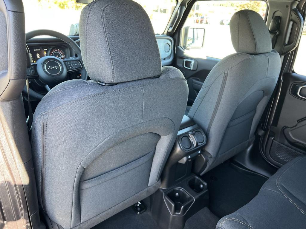 new 2026 Jeep Wrangler car, priced at $52,321