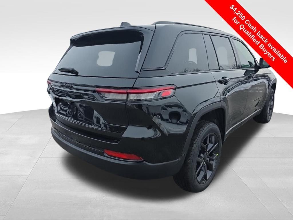 new 2025 Jeep Grand Cherokee car, priced at $45,541