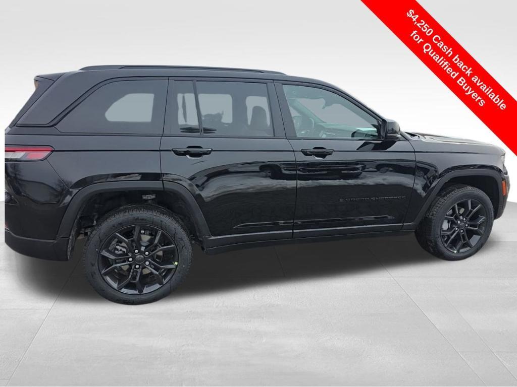new 2025 Jeep Grand Cherokee car, priced at $45,541