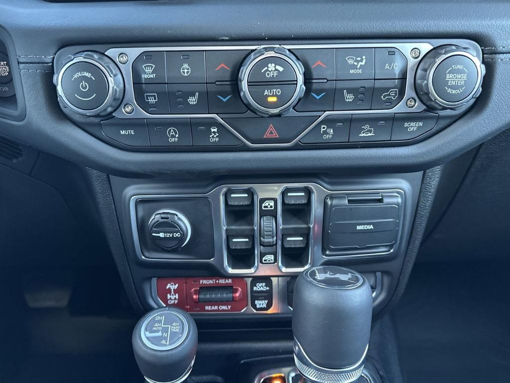 new 2026 Jeep Wrangler car, priced at $61,125