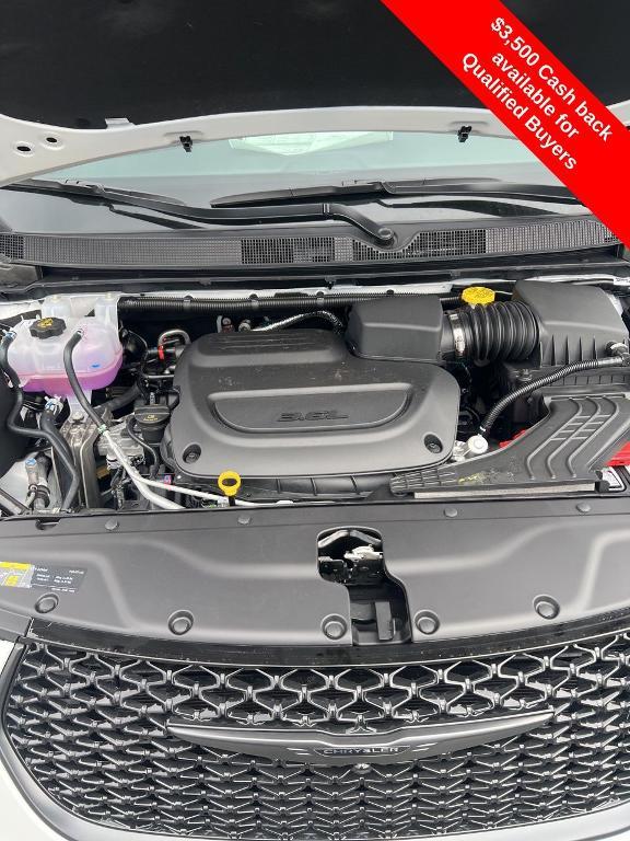 new 2026 Chrysler Pacifica car, priced at $43,563