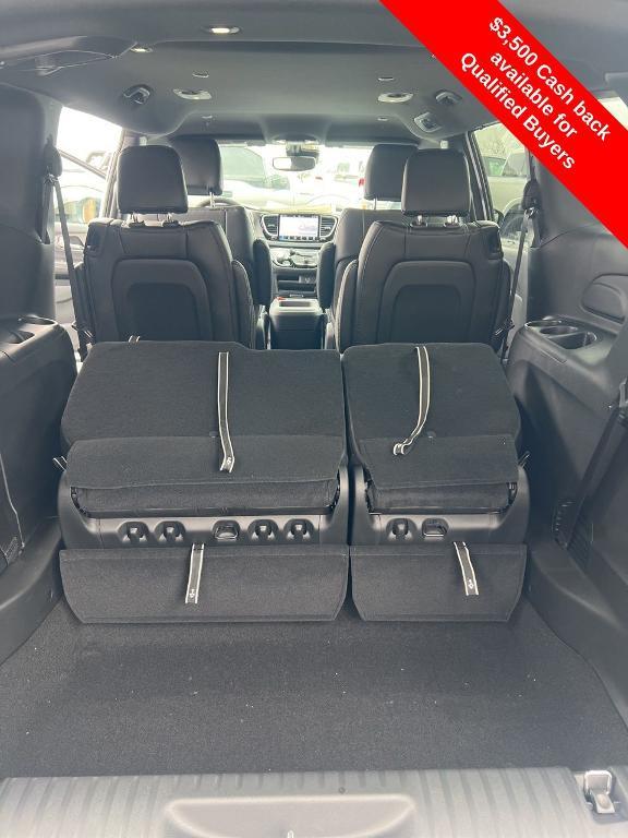 new 2026 Chrysler Pacifica car, priced at $43,563