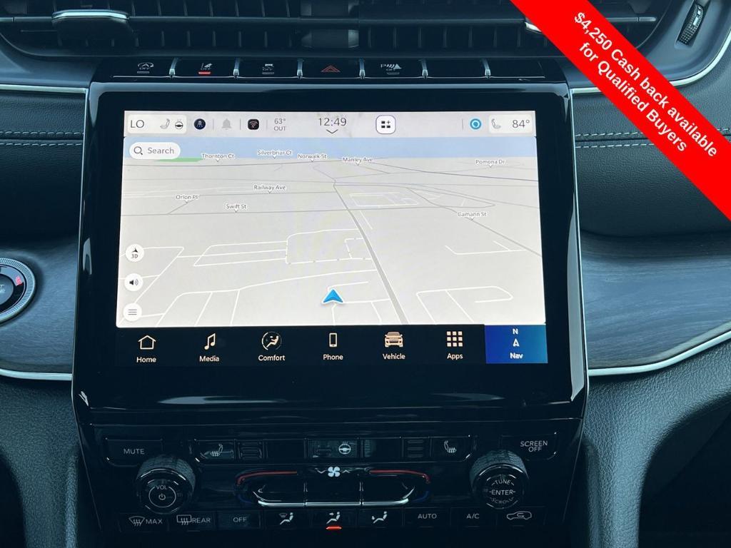 new 2025 Jeep Grand Cherokee car, priced at $45,080