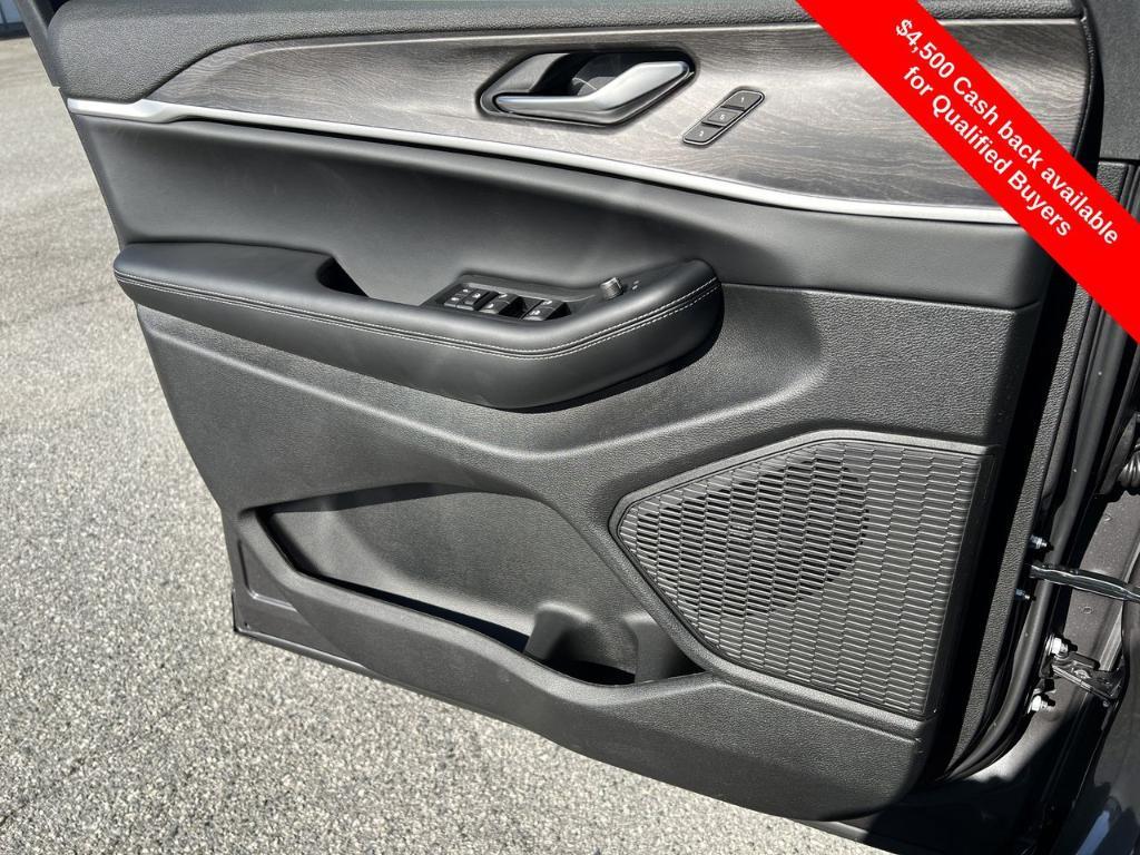 new 2025 Jeep Grand Cherokee L car, priced at $46,757