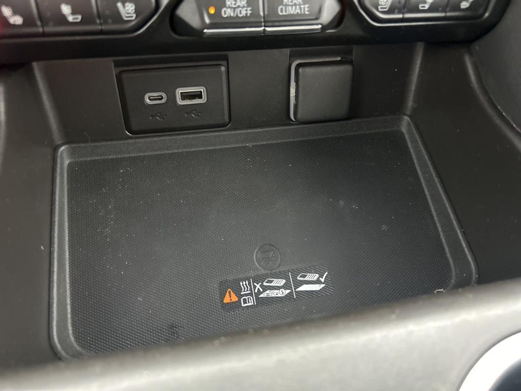 used 2021 GMC Yukon car, priced at $34,700