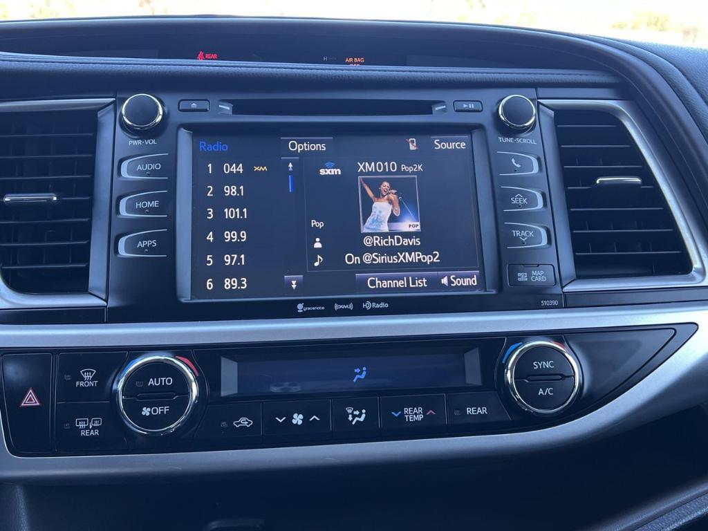 used 2019 Toyota Highlander car, priced at $22,300