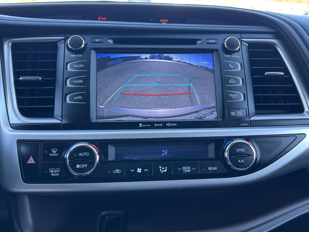 used 2019 Toyota Highlander car, priced at $22,300