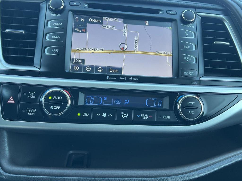 used 2019 Toyota Highlander car, priced at $22,300