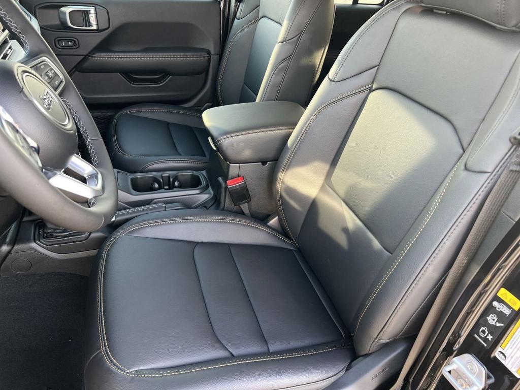new 2026 Jeep Wrangler car, priced at $53,256