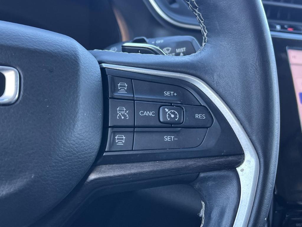 used 2021 Jeep Grand Cherokee L car, priced at $25,000