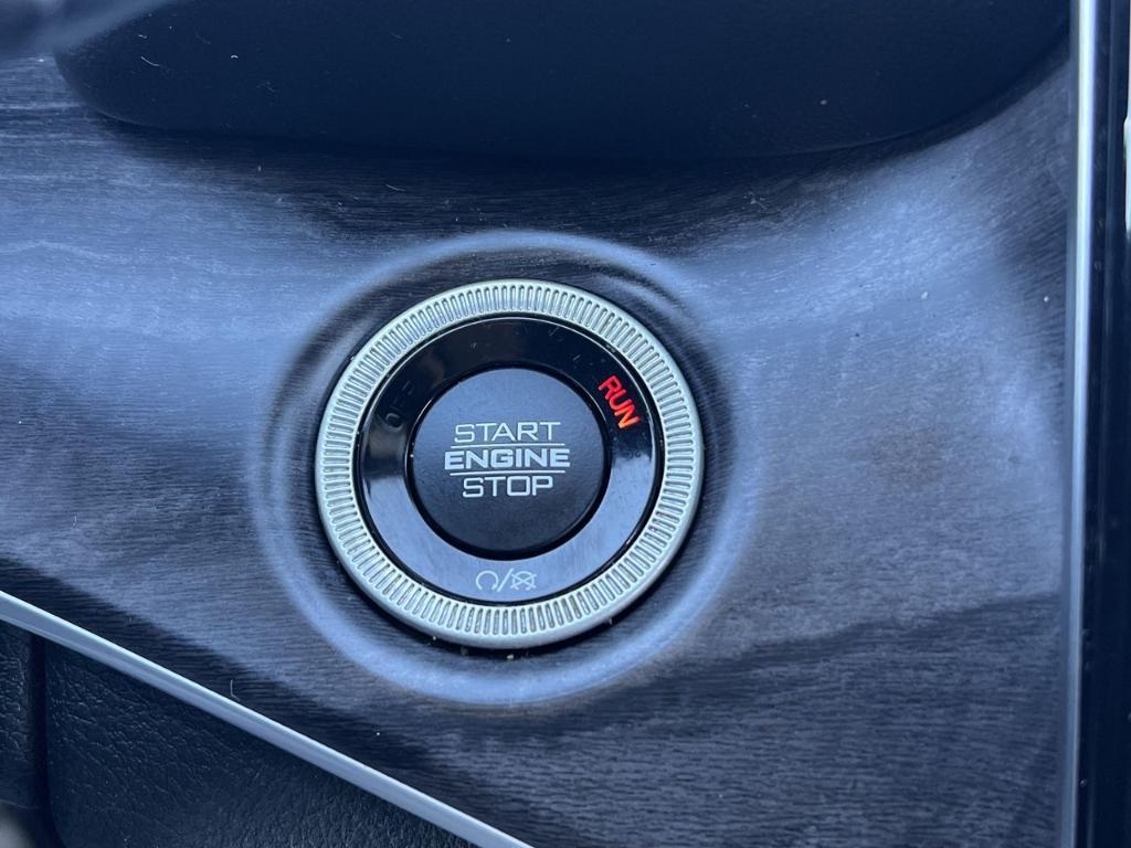 used 2021 Jeep Grand Cherokee L car, priced at $25,000