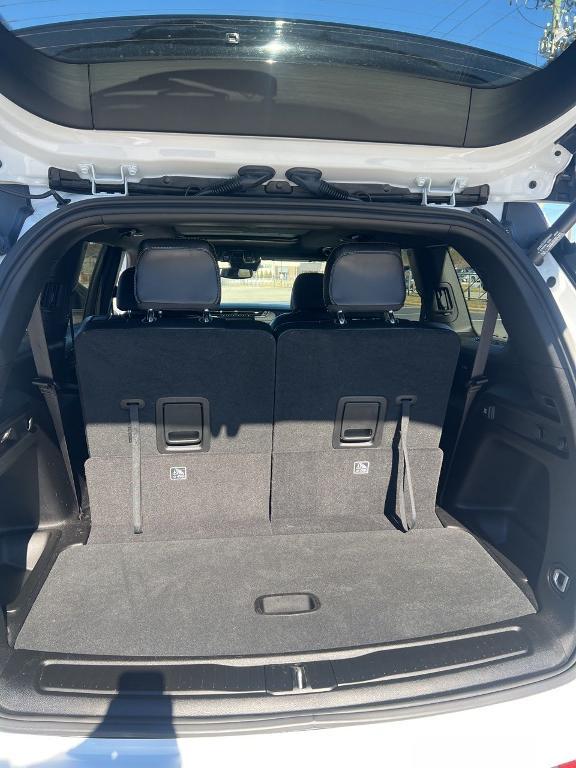 used 2024 Jeep Grand Cherokee L car, priced at $31,600