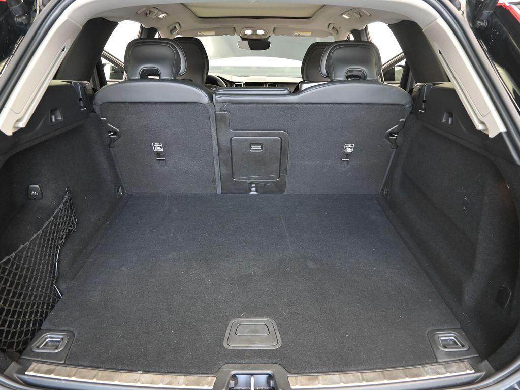 used 2023 Volvo XC60 car, priced at $35,700