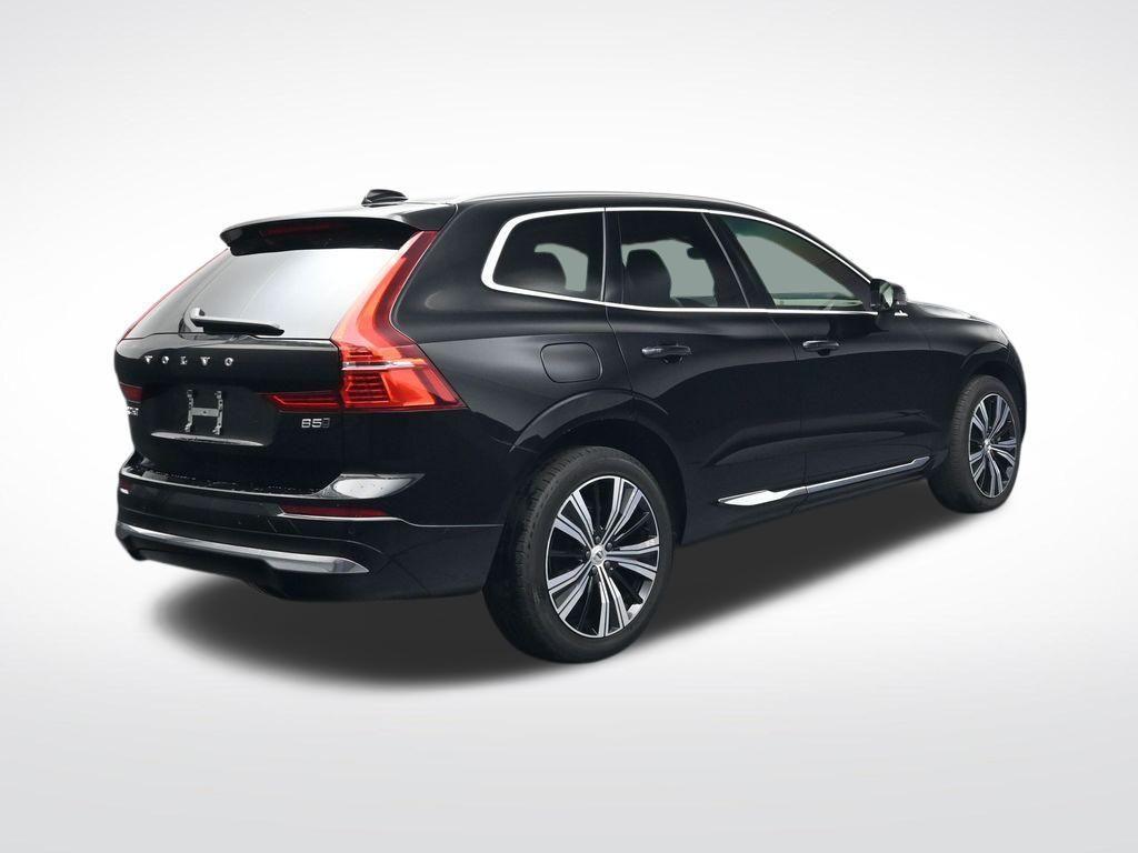 used 2023 Volvo XC60 car, priced at $35,700