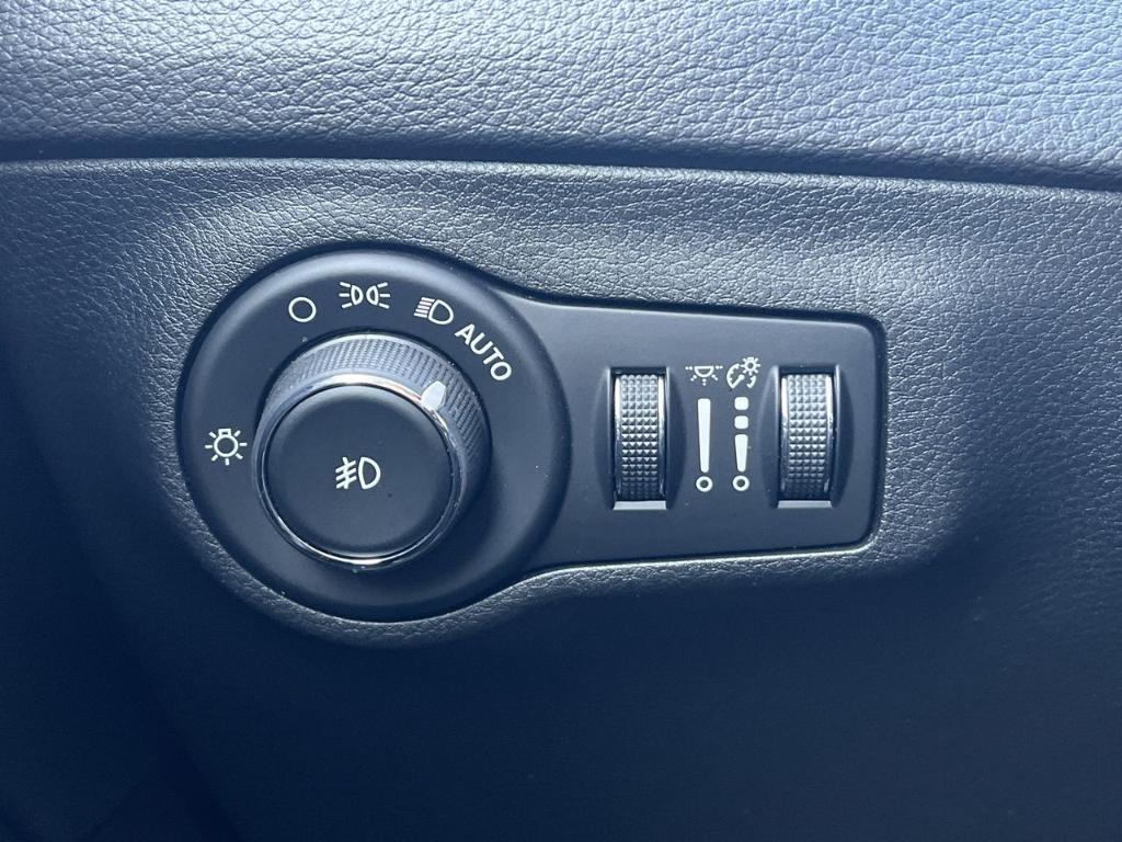 used 2018 Jeep Compass car, priced at $13,300