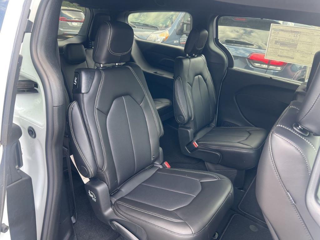 new 2026 Chrysler Pacifica car, priced at $44,527