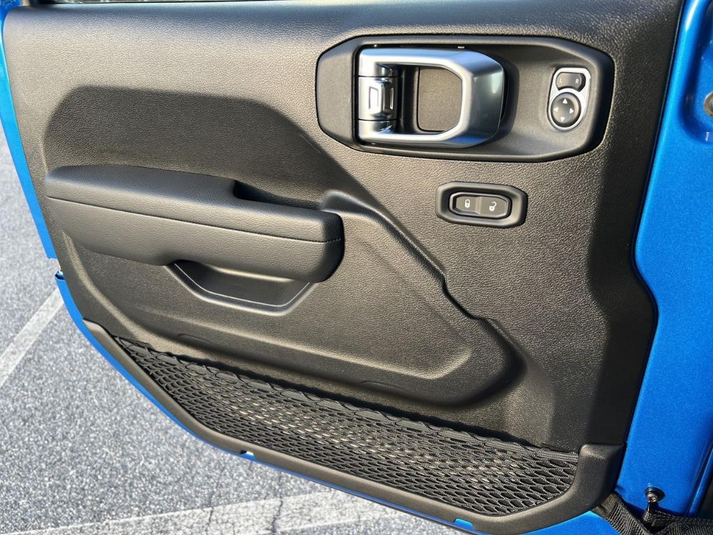 new 2026 Jeep Wrangler car, priced at $46,293