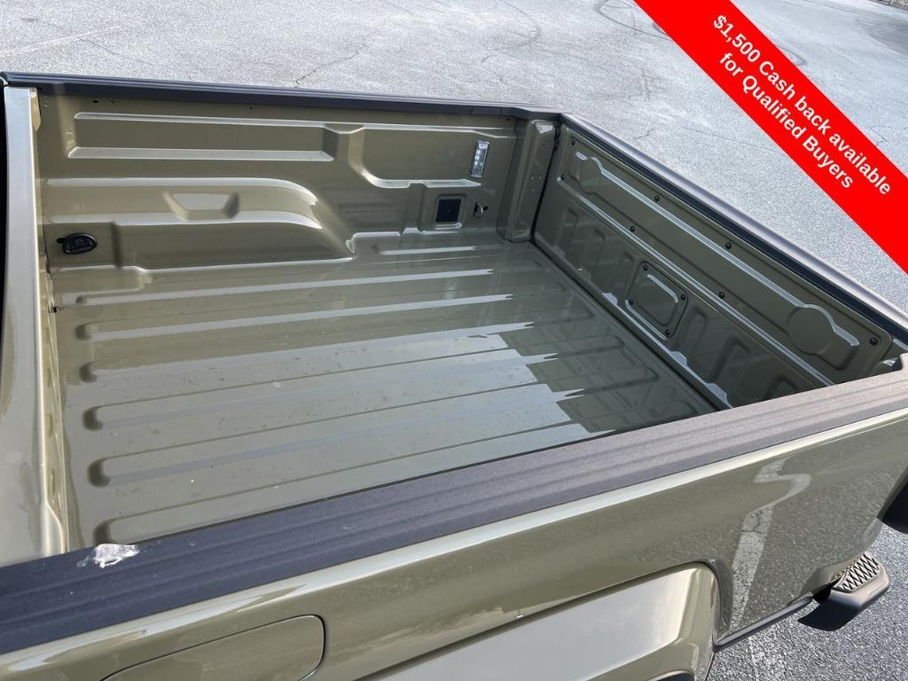 new 2026 Jeep Gladiator car, priced at $47,797