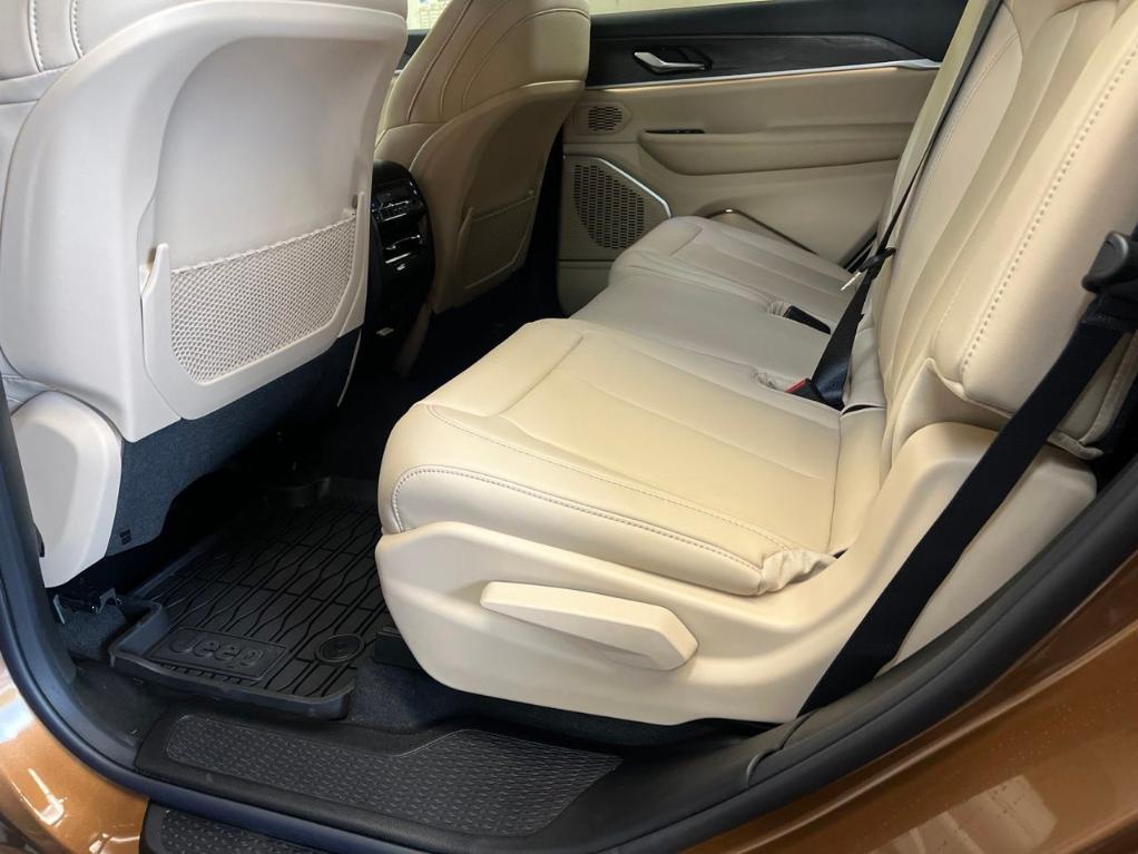 new 2026 Jeep Grand Cherokee L car, priced at $46,154