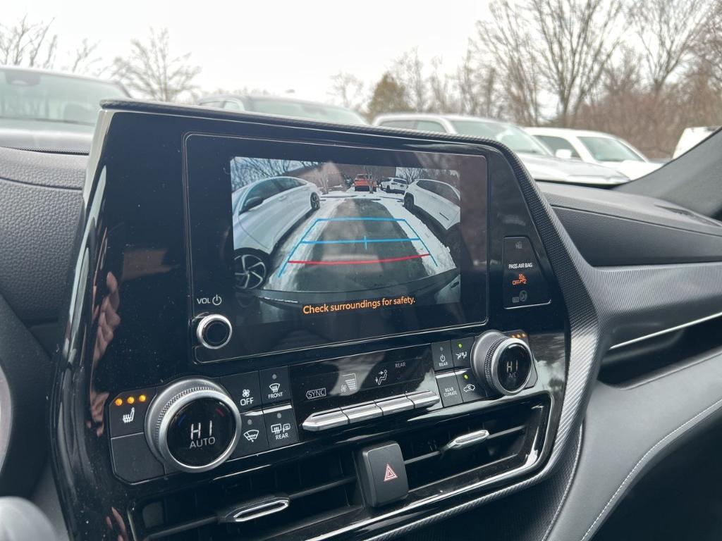 used 2023 Toyota Highlander car, priced at $36,200