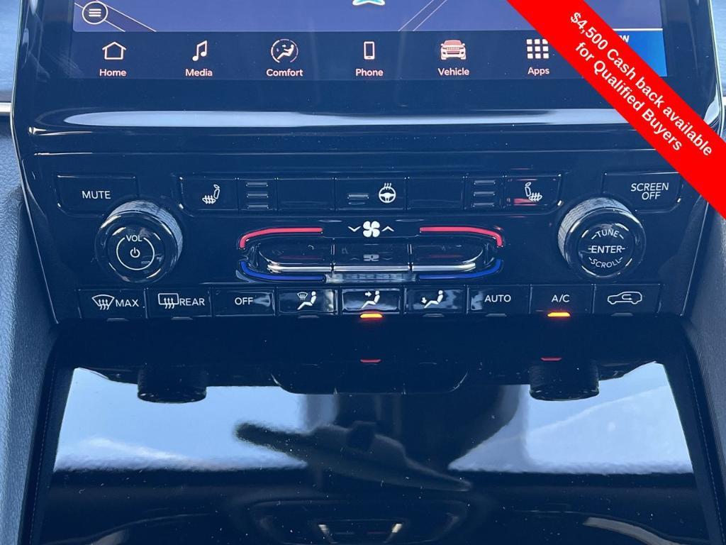 new 2025 Jeep Grand Cherokee L car, priced at $43,700