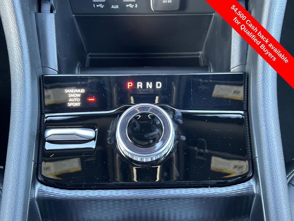 new 2025 Jeep Grand Cherokee L car, priced at $43,700