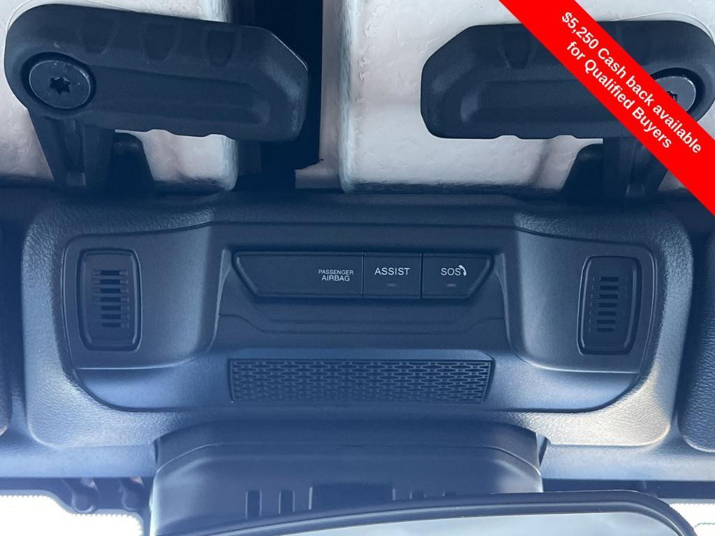 new 2025 Jeep Gladiator car, priced at $40,847