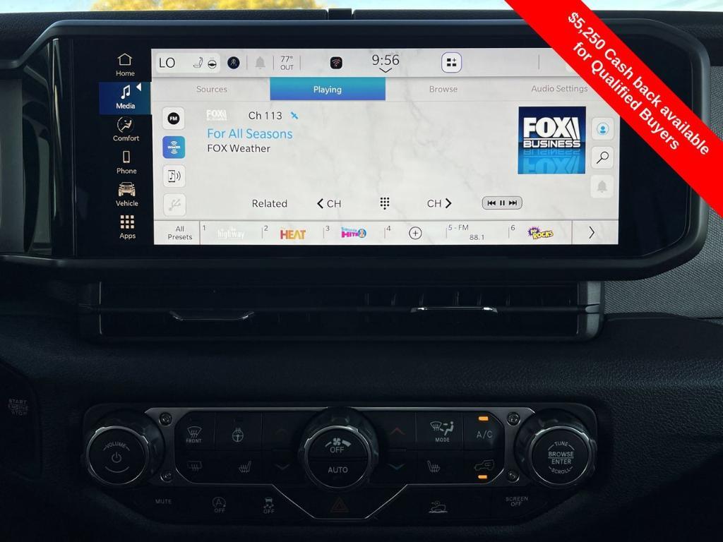 new 2025 Jeep Gladiator car, priced at $40,847