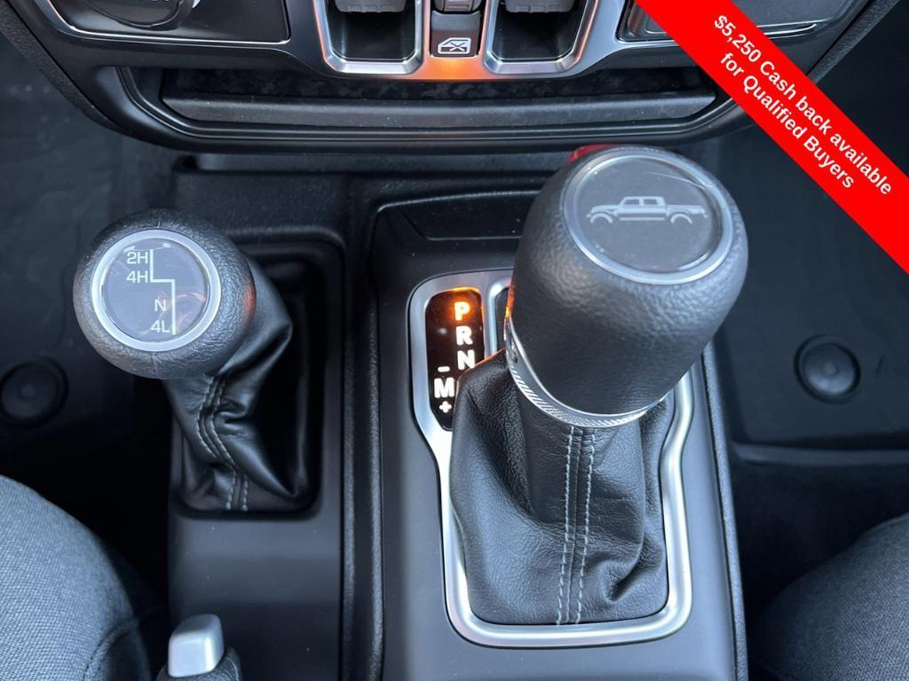 new 2025 Jeep Gladiator car, priced at $40,847